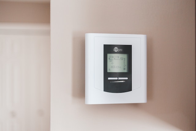 Adjusting your thermostat