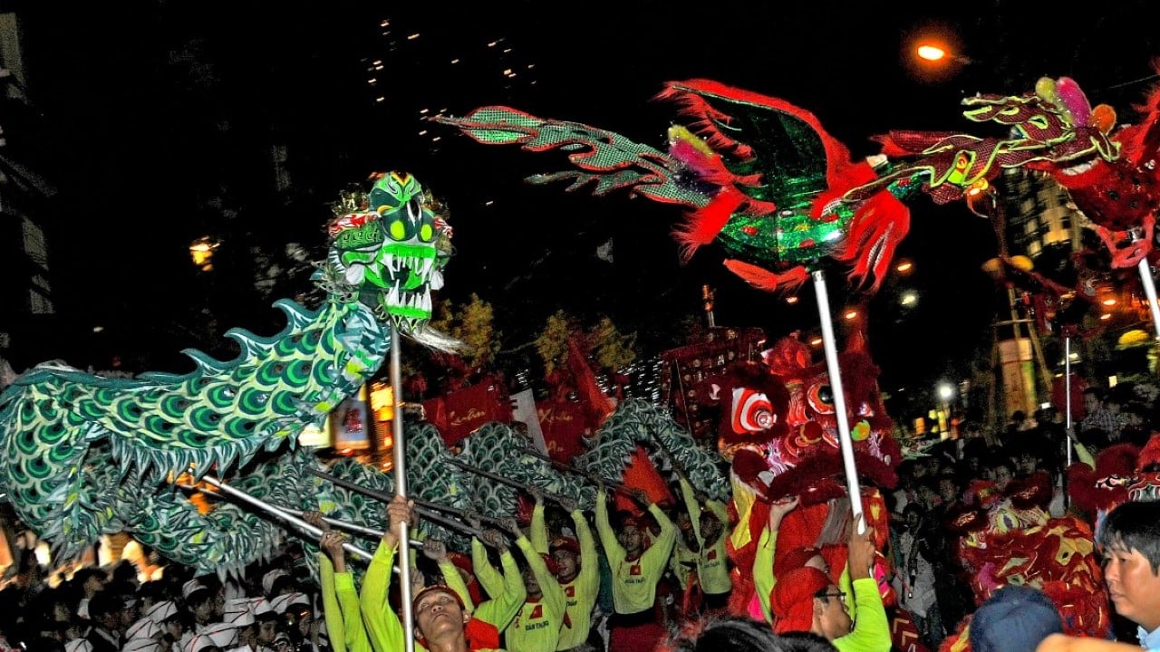 Dragon dance to welcome Tết Nguyên Đán in Ho Chi Minh City