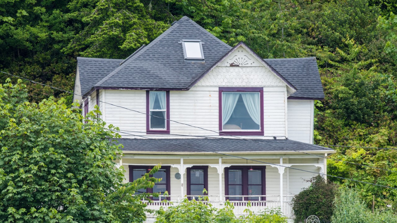 Quaint little house home