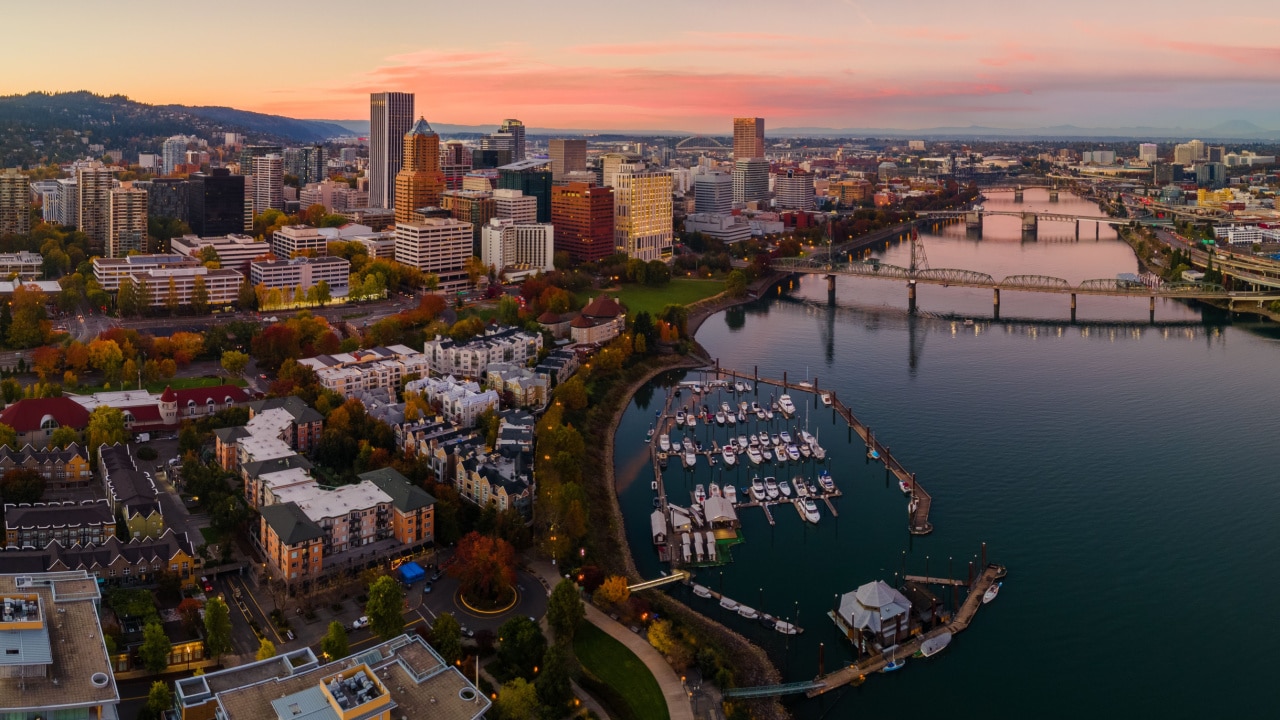 Escape the Rut: Top 24 US States Where Work Life Thrives - Vimarsana News