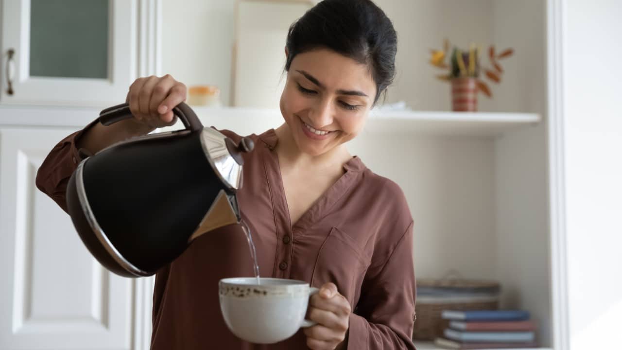 25 'Affordable' Cooking Gadgets That Are Useless From Frugal to Free