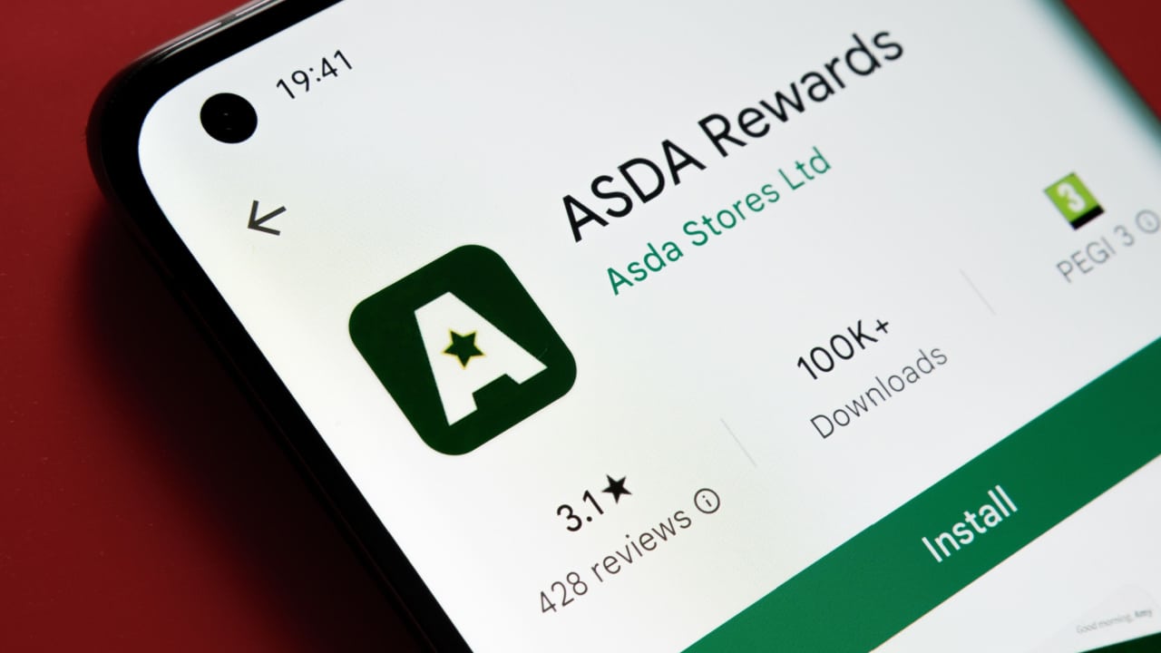 Supermarket rewards app on phone