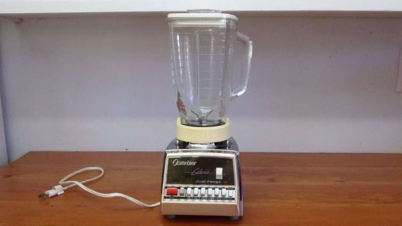 Vintage Osterizer Galaxie Dual Range 14 Blender in White and Chrome