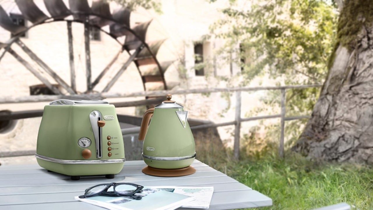 Vintage Toaster and Kettle