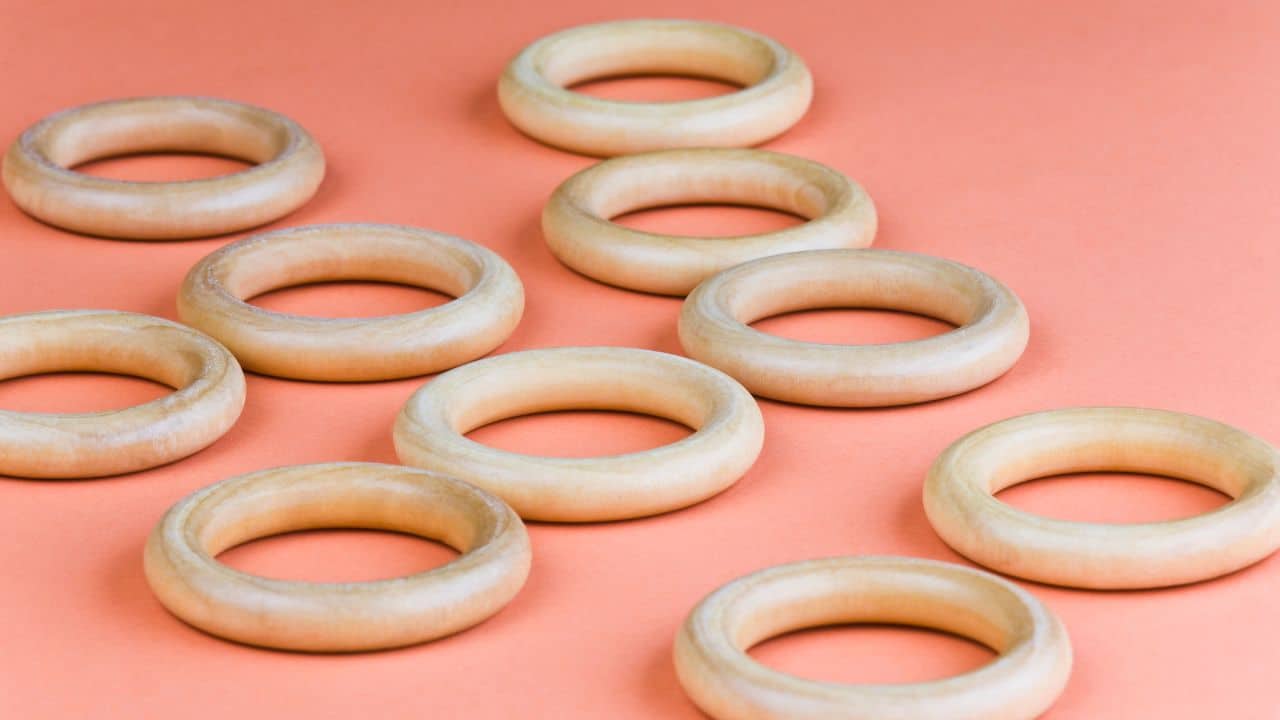 pine wooden showeer rings