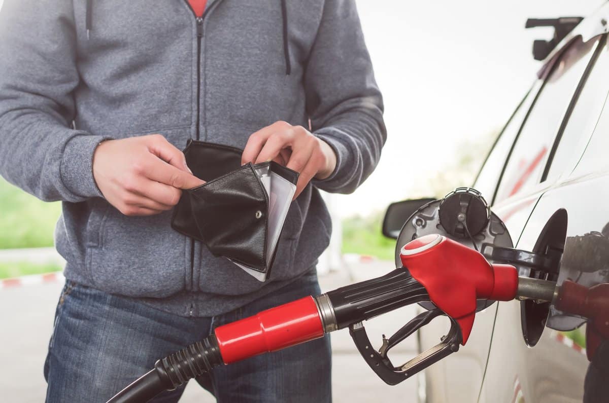 Gas Price Surge Sparks Panic Among Drivers - How Much Will You Pay to Fill Your Tank? - Vimarsana News