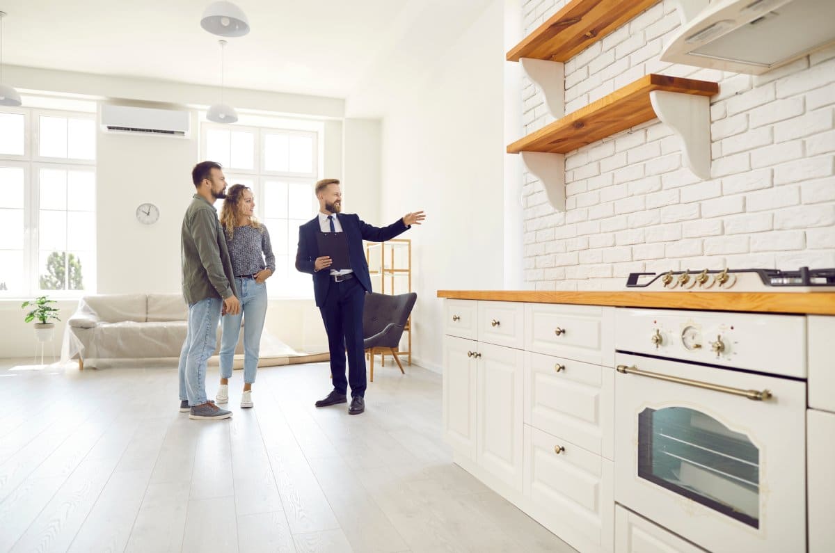 Unlock Higher Returns: Avoid These 15 Real Estate Investment Mistakes - Vimarsana News