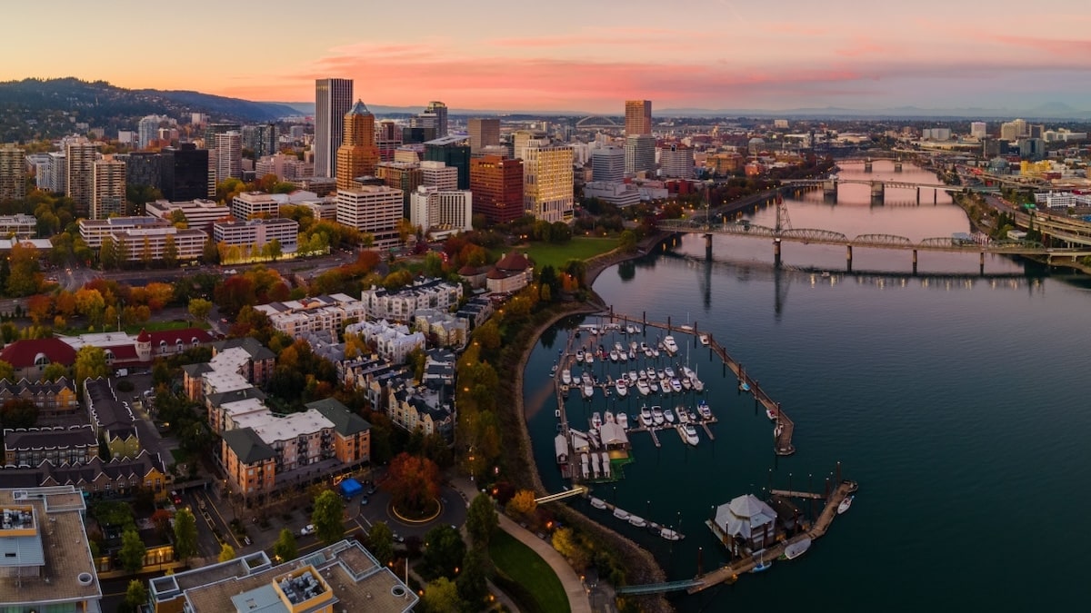 Farewell, Oregon: 19 Reasons Residents Are Saying Goodbye - Vimarsana News